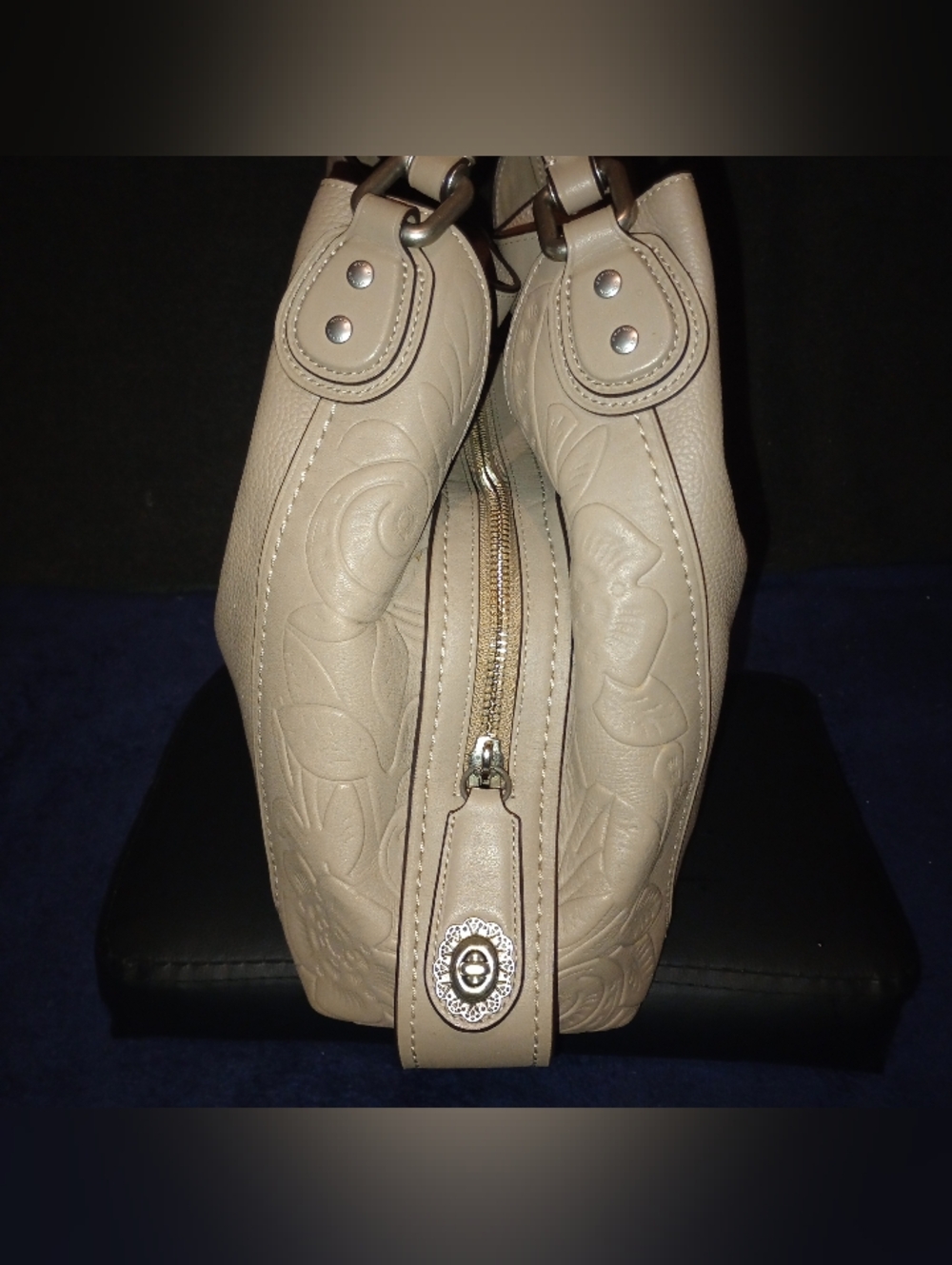 EUC Coach Edie Shoulder bag 31 With Tea Rose Tooling - Picture 4 of 12